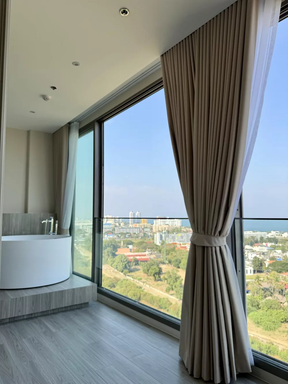 Апартаменты с двумя спальнями в VEHHA Hua Hin