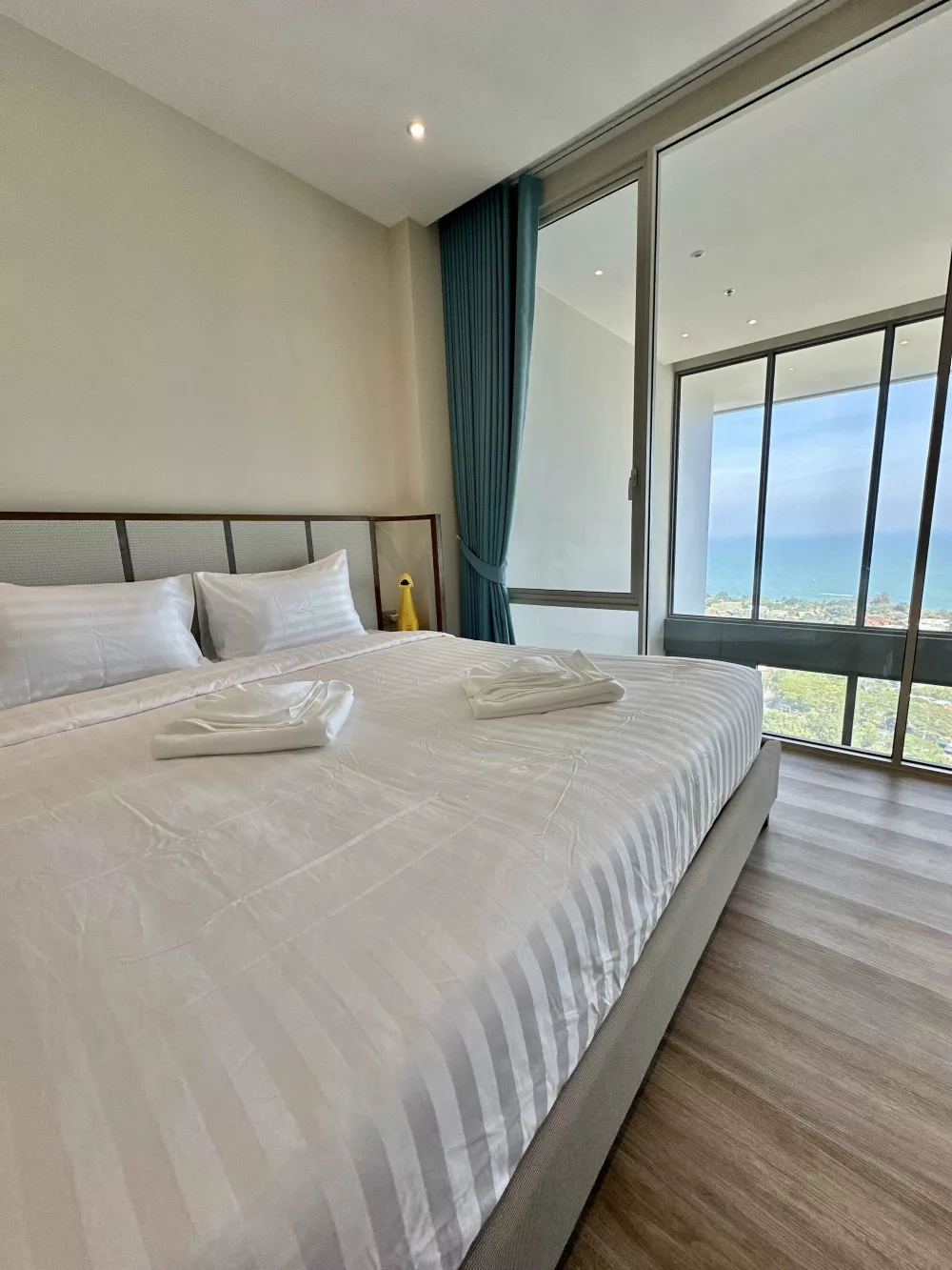 Дюплекс с двумя спальнями и ванной на террасе в VEHHA Hua Hin